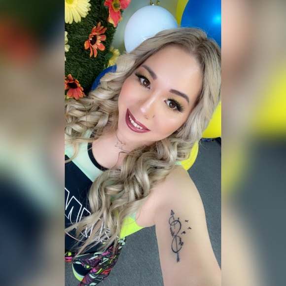 Meet your Posher, Natalie - Picture 1 of 1